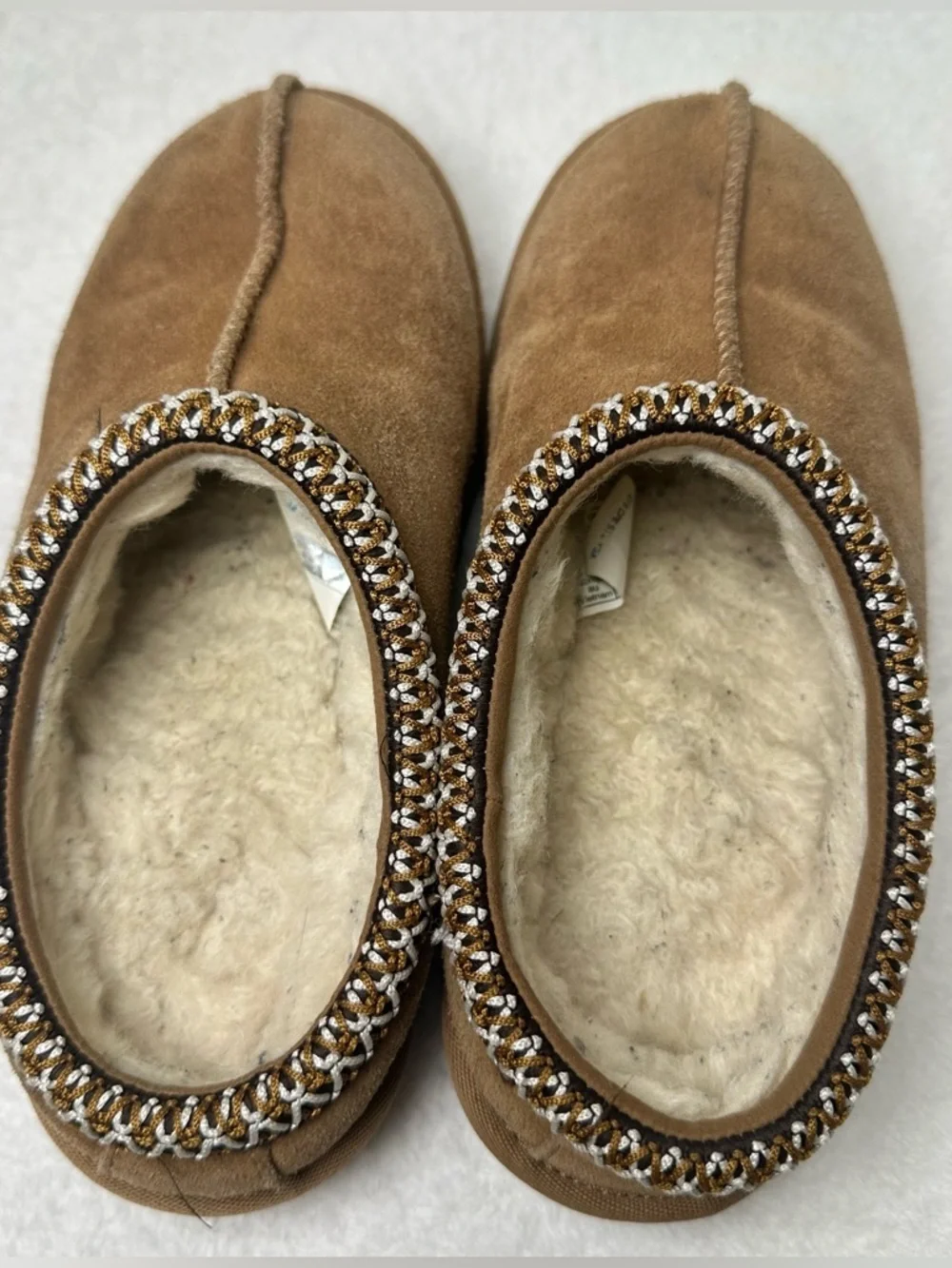 UGG Slip-On Suede Shearling Clogs - Chestnut Brown in Size 3